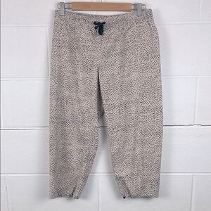 Lululemon women’s step lively crop in Dottie dash grain black pant